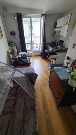 Studio with confortable bed